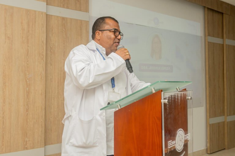 Dr. Aldrin Quintana - Gerente General