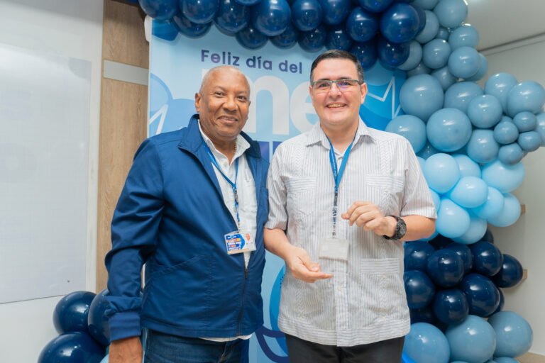 Reconocimiento a la Vocación de Enseñanza y Compartir Saberes: Jesus Catillo - Médico Internista