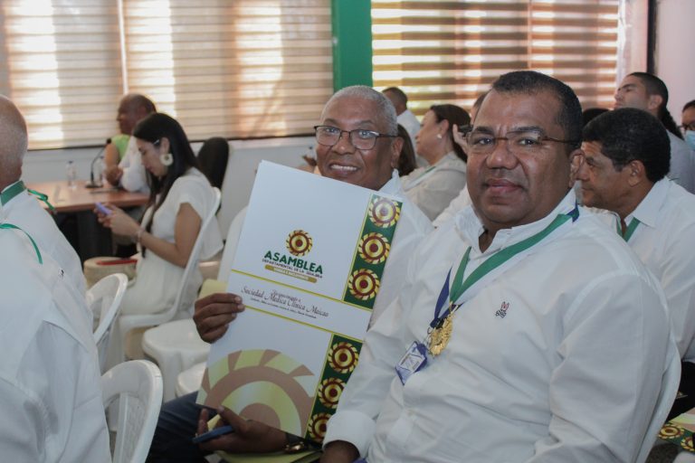 Reconocimiento a su dirección gerencial de la Sociedad Médica Clínica Maicao