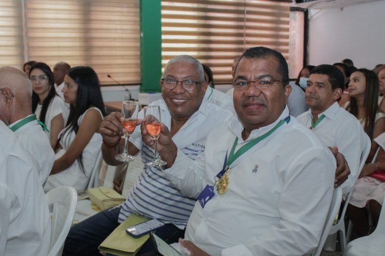 Reconocimiento a su dirección gerencial de la Sociedad Médica Clínica Maicao